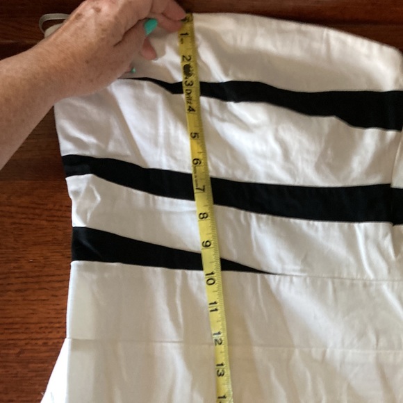 B. DARLIN strapless white and black dress size 3/4 - Picture 11 of 12